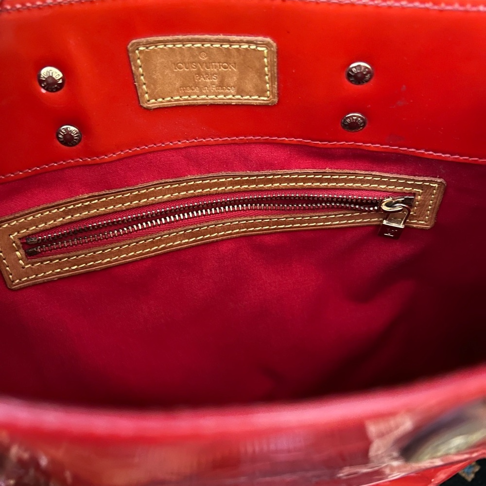 *Sold* Louis Vuitton Vernis Red Patent Leather Tote Handbag Authenticated! - Picture 12 of 16